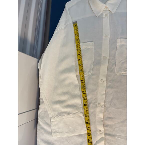 Linen Blend White Button Down Blouse Two Front Chest Pockets Size Medium - Picture 7 of 9